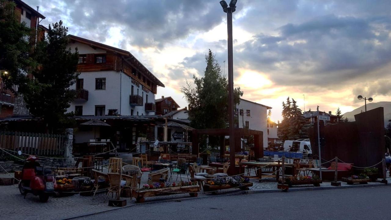 Hotel Derby Bar Sauze D'Oulx Bagian luar foto