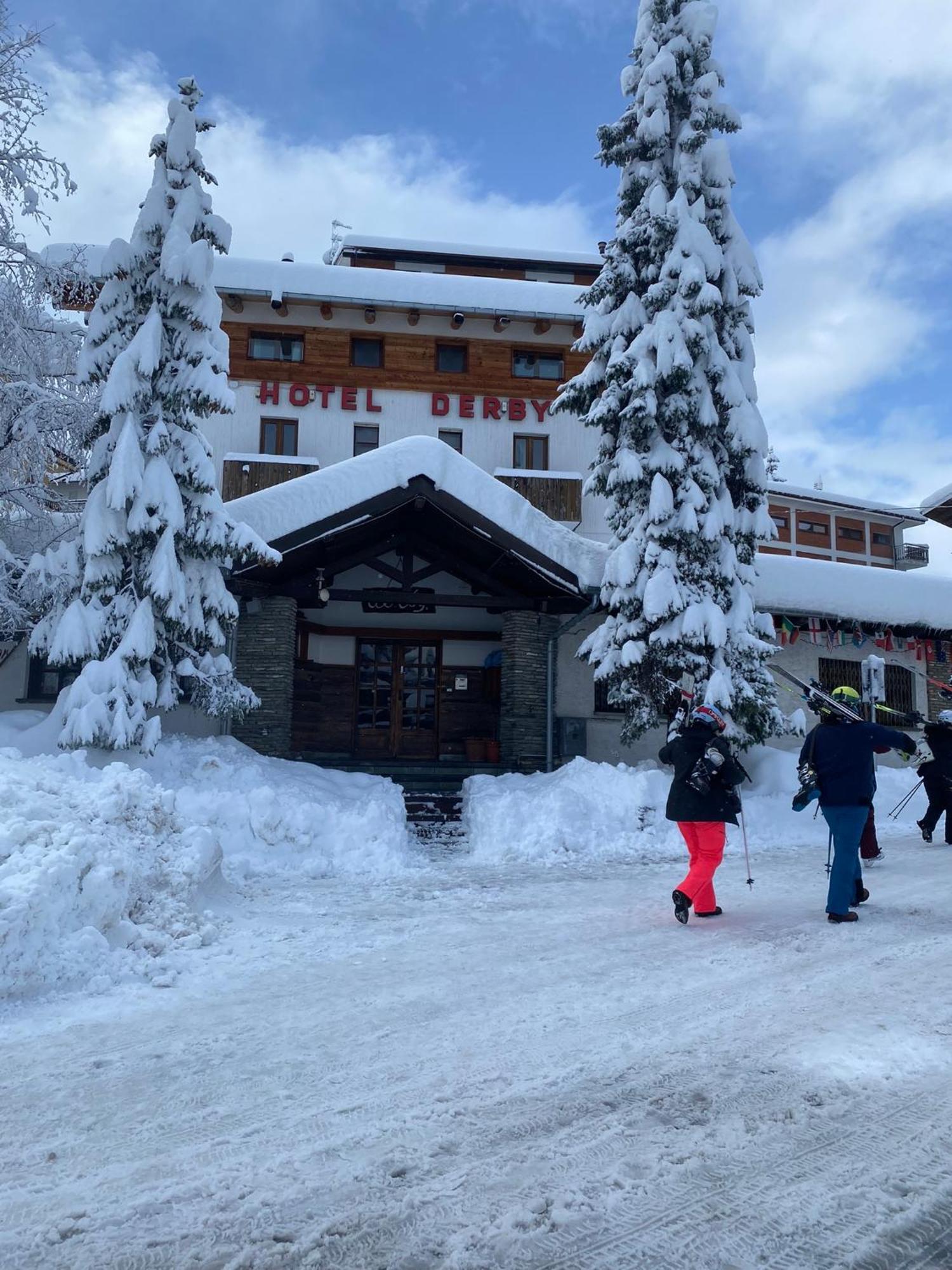 Hotel Derby Bar Sauze D'Oulx Bagian luar foto